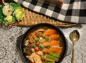 泰國蝦海鮮豆腐煲 的食譜成品照片