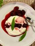 Panna Cotta Infusée à la Verveine avec Coulis de Griottes