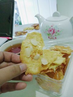 Foto resep Almond Crispy Cookies