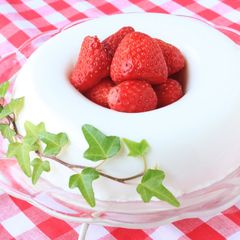 A picture of For Mother's Day! Panna Cotta.