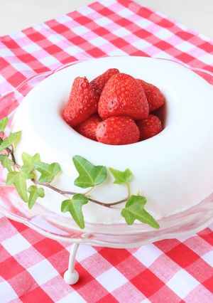 A picture of For Mother's Day! Panna Cotta.
