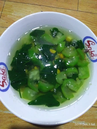 Langkah Gampang Membuat Resep  Sayur bening daun katuk yang Lezat Sekali, Bikin Ketagihan