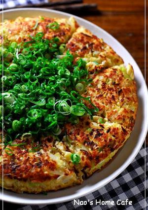 A picture of Tofu and Cabbage Okonomiyaki Style.