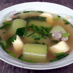 A picture of Stuffed Cucumber Soup.