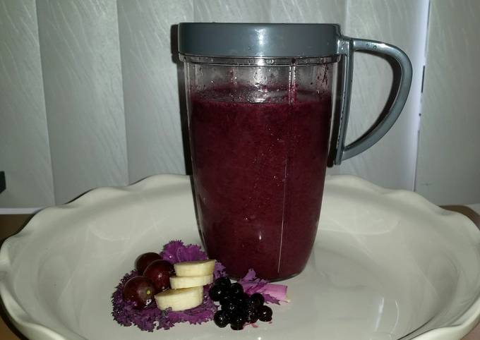 Recipe of Speedy Purple Bomber Smoothie