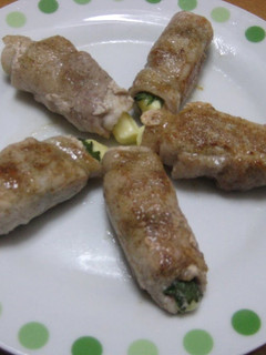 A picture of Wrapped Pork with Cheese.