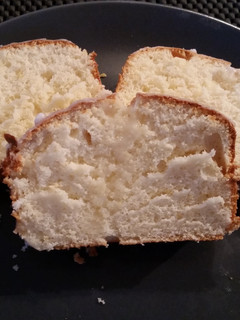 A picture of Lemon Cake.