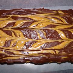 A picture of No-Bake Reese’s Peanut Butter Bars.