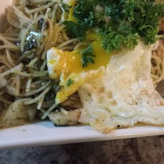 A picture of Healthy Pesto Delight.