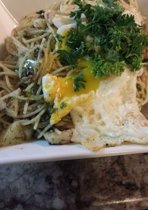 A picture of Healthy Pesto Delight.