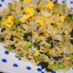 A picture of Japanese-Style Fried Rice with Chirimen Jako and Nozawana.
