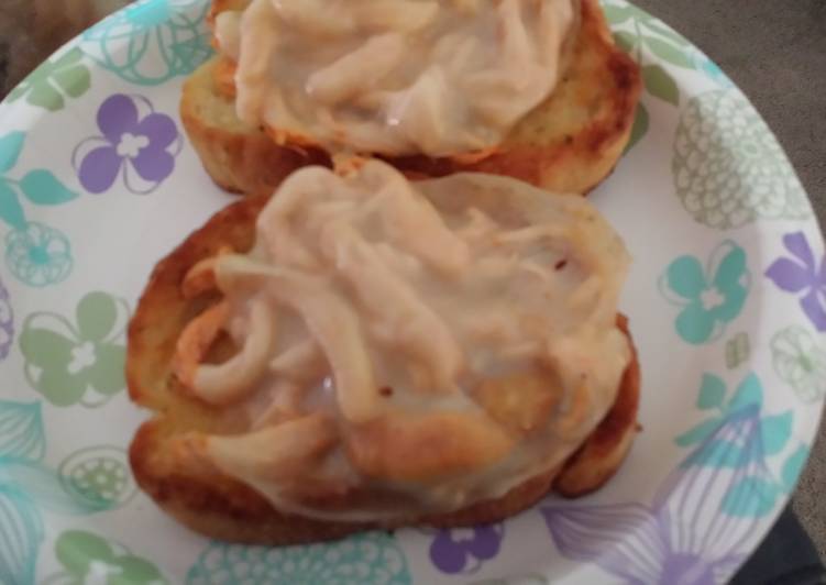 Recipe of Yummy Open Face Buffalo Chicken Melts