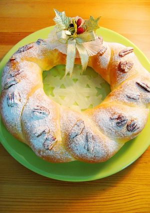 A picture of Fluffy Powdered Snow Christmas Bread Wreath.