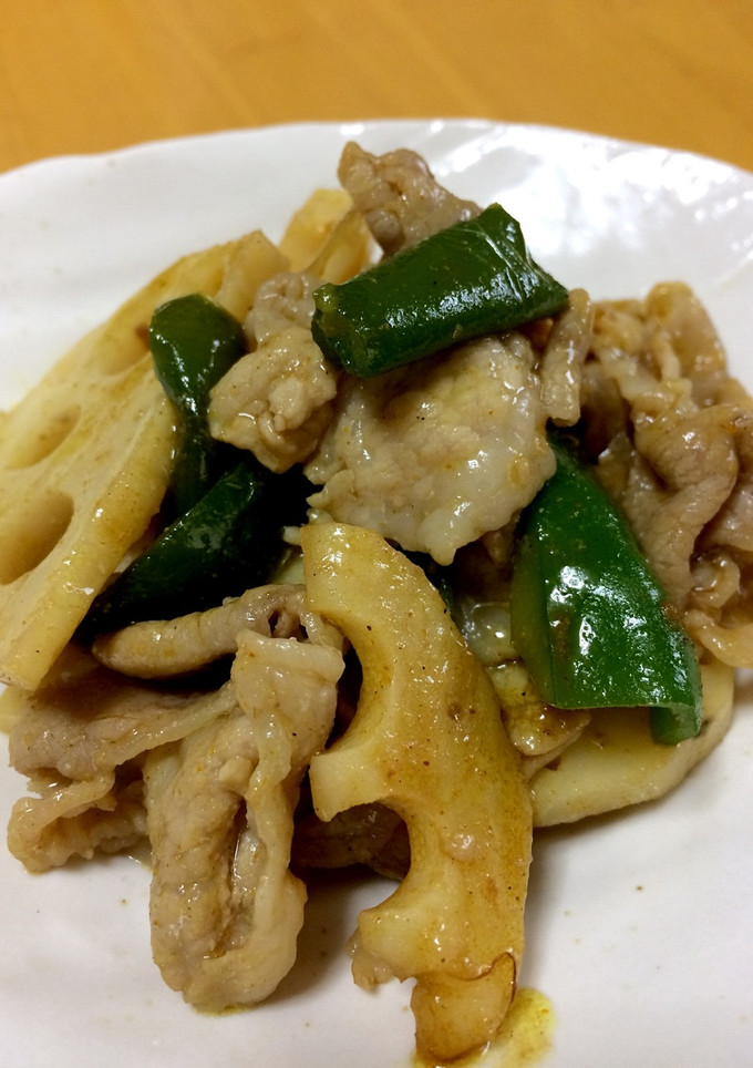 A picture of Japanese-Style Curry Stir-Fry with Pork, Lotus Root, and Bell Peppers.
