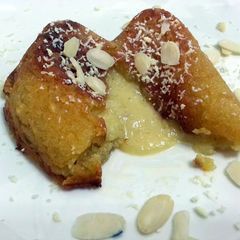 A picture of White Chocolate Lava / Eggless.