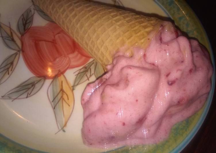 Simple Way to Make Award-winning Strawberry Banana Ice Cream