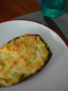 Una foto de Berenjenas rellenas de verduras