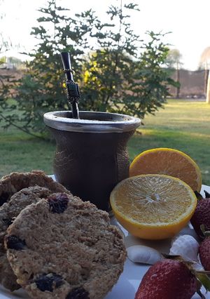 Una foto de Galletas integrales con avena, pasas y nueces.🥰🍏🍪💓