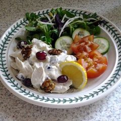 A picture of Chicken Veronique with walnuts..