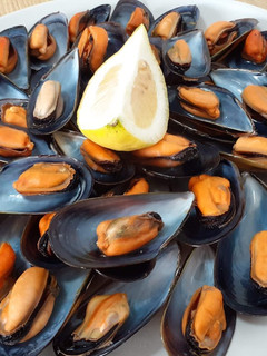 Una foto de Mejillones al natural
