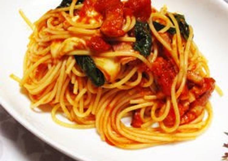 Super Yummy Mozzarella, Basil and Canned Tomato Pasta