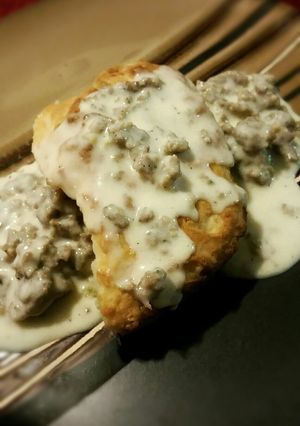 A picture of Mom's Southern Sausage Gravy for 4everatwin's 7-Up Biscuits.