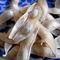 A picture of Edamame Jerky.