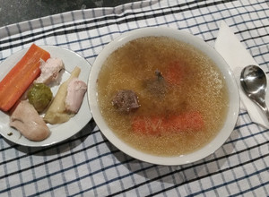 Szabadkai tyúkhúsleves recept fotója