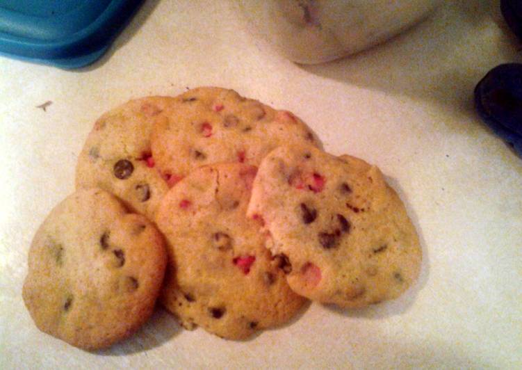 Dark chocolate and cherry chip cookies