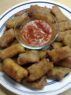 A picture of Wonton Pizza Rolls.