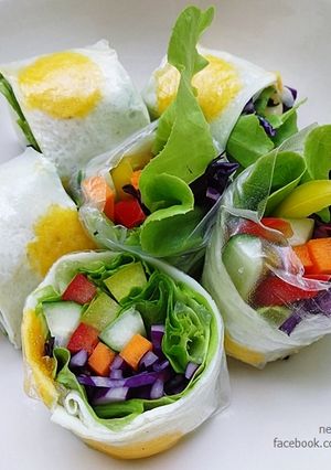 รูปของ Salad Roll Polka Dot