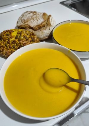Foto principal de Crema de Calabaza Fácil Monsieur Cuisine