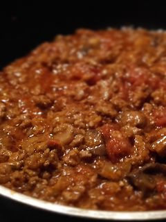 Una foto de Ragú con Hongos Porcini
