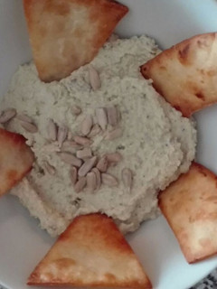 Una foto de Paté de olivas con nachos