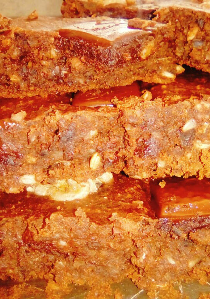 Una foto de Brownie vegano de porotos negros sin harina!! 👌❤