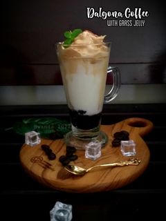 Foto resep Dalgona Kopi Cincau a.k.a Dalgona Coffee Grass Jelly