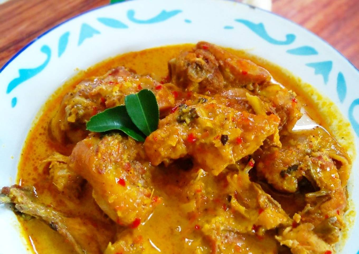 Ayam lodho