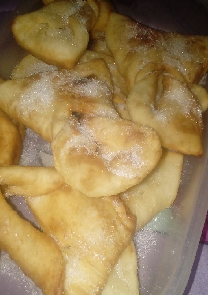 Una foto de Tortas fritas dulces. Pantalón al revés ❤