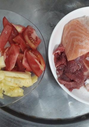 Hình của món Bún thịt bò cá hồi.