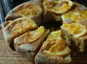 Una foto de Torta de avena y naranja saludable