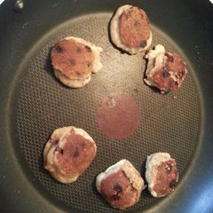 A picture of Stove top reduced gluten cookies.