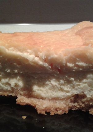 A picture of Coconut Mascarpone Cheese Cake.