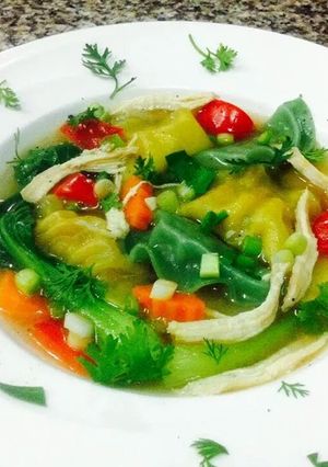 A picture of Kanya's Wonton Soup :).