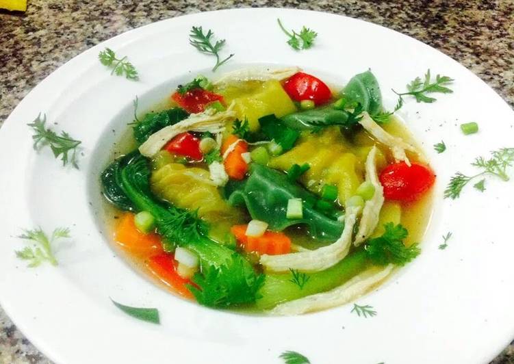 Step-by-Step Guide to Make Homemade Kanya&#39;s Wonton Soup :)