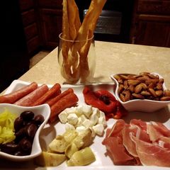 A picture of Super easy antipasto platter.