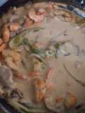 Salmón con camarones en crema de chipotle