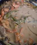 Salmón con camarones en crema de chipotle