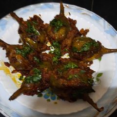 A picture of Marathwada style spicy brinjal masala.