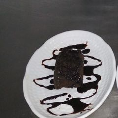 A picture of Basic chocolate cake.