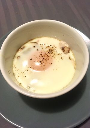 Une photo de Oeuf cocotte aux champignons